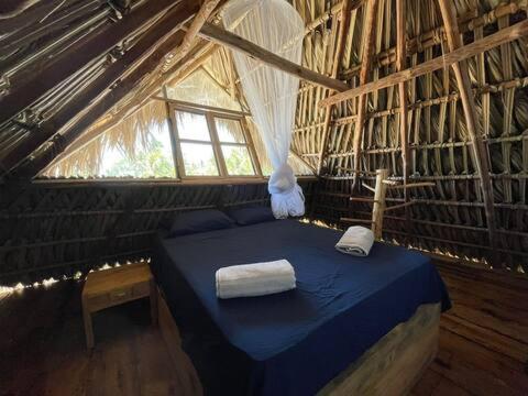 Black Sand Beachhouse Monterrico Exterior photo